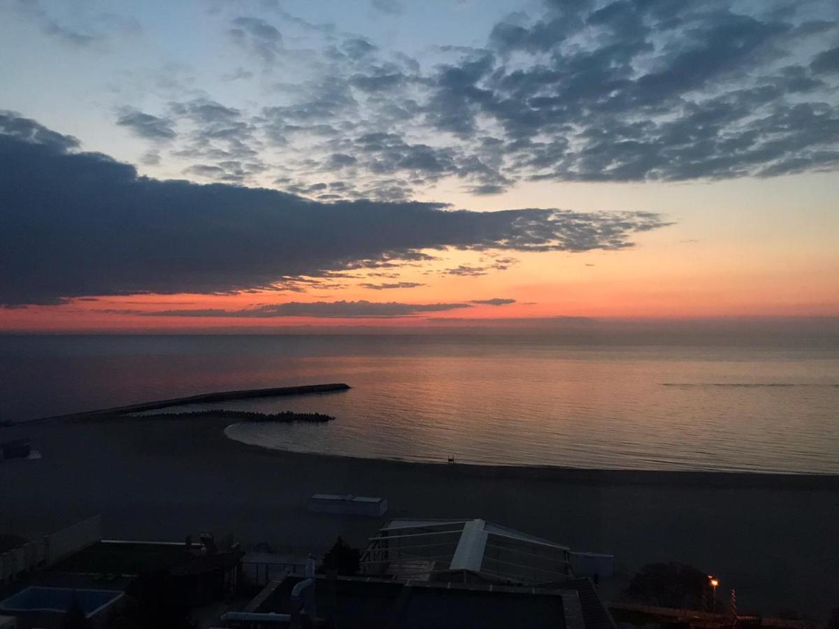 Faleza Nord Sea View Apartment Konstanca Kültér fotó